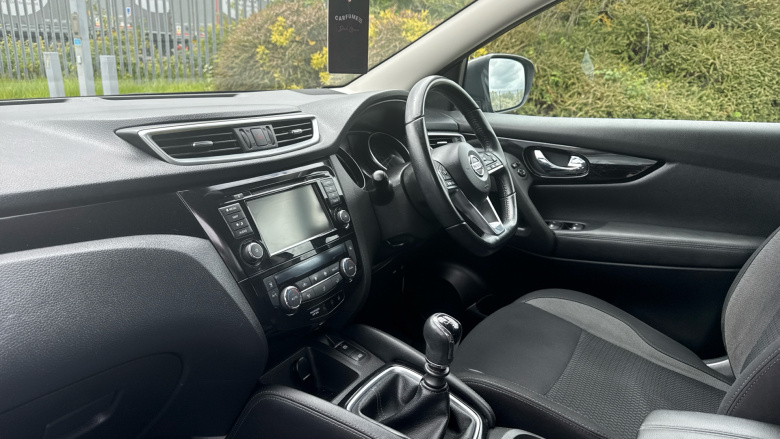 Nissan Qashqai 1.5 dCi 115 Acenta Premium 5dr Diesel Hatchback